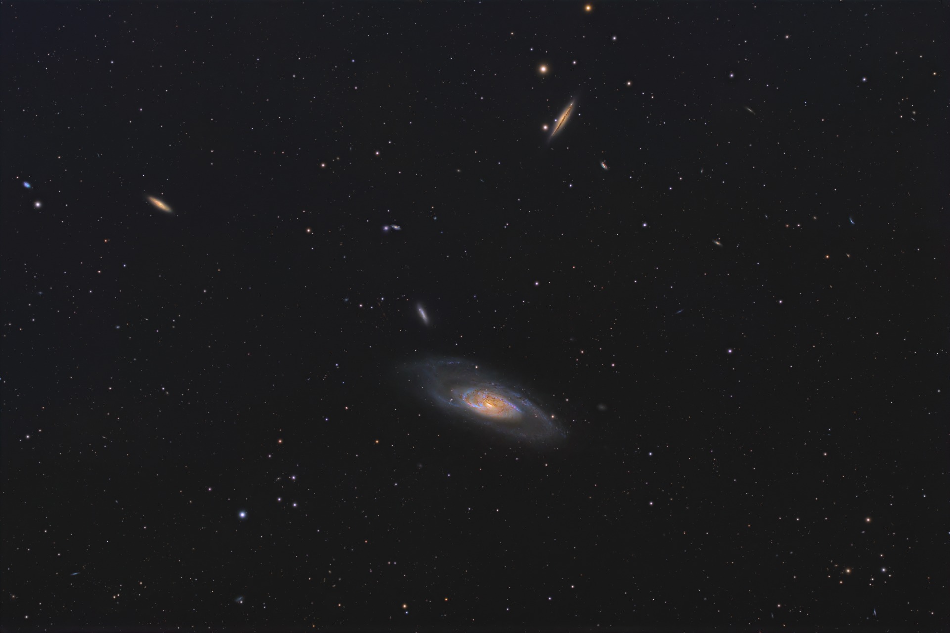 Galaxia Messier 106